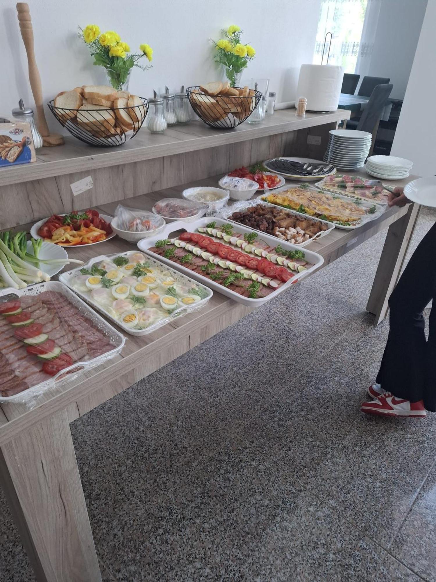 Pensiunea Paradiso Sarinasuf Екстер'єр фото